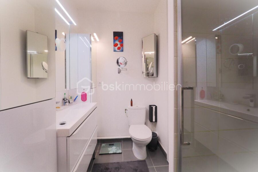 Appartement à vendre à Nimes — Vue sur la ville — photo 14