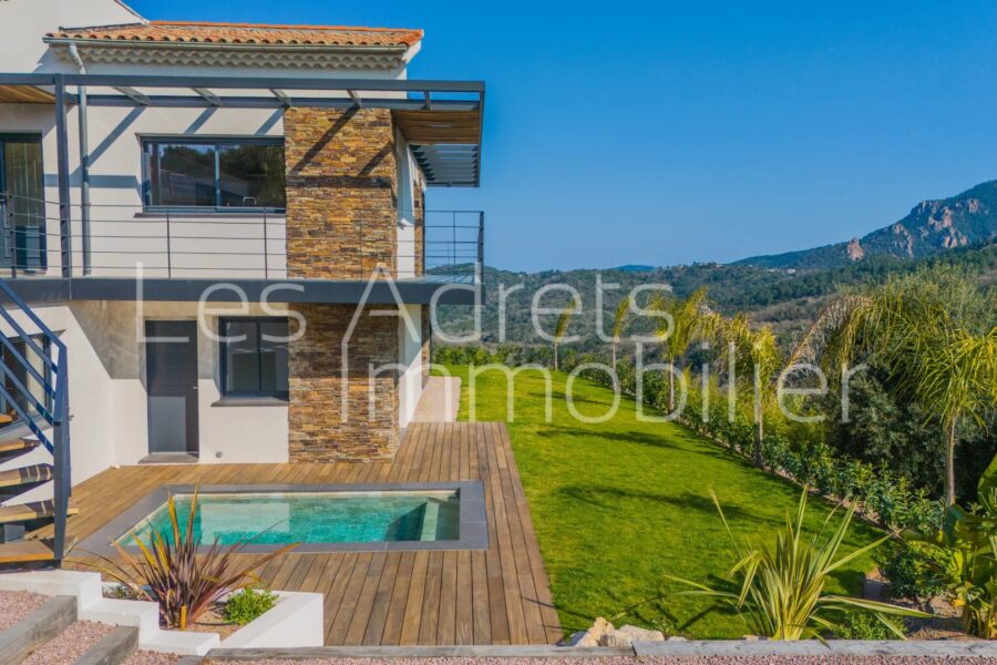 Maison à vendre à Les adrets-de-l&rsquo;estérel — Vue mer — photo 3