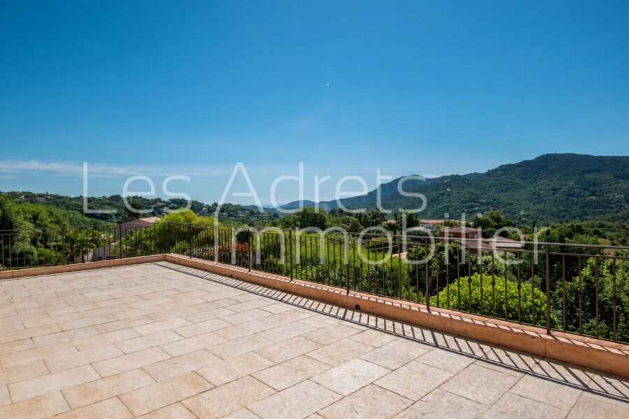 Maison à vendre à Les adrets-de-l&rsquo;estérel — Vue mer — photo 13