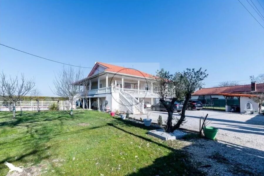 Maison à vendre à Montauban — Vue parc — photo 8