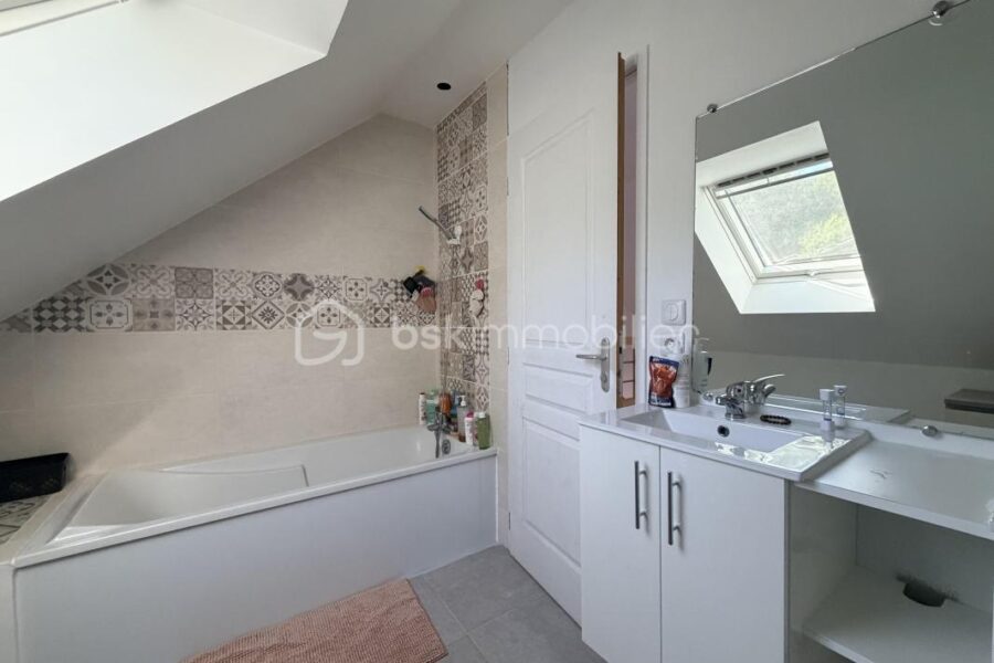 Maison à vendre à Beaumont la ronce