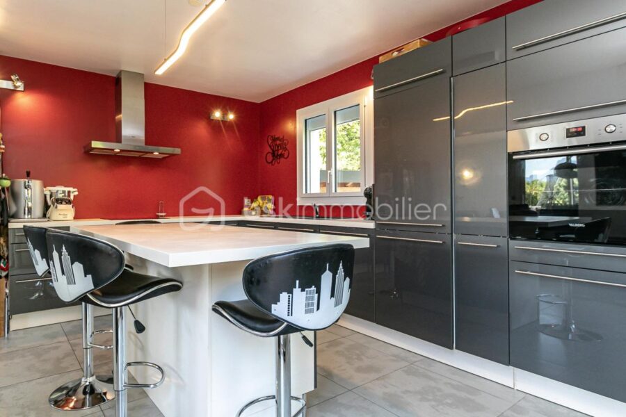 Maison à vendre à Charvonnex — Vue montagne — photo 19