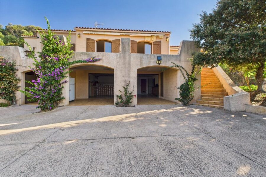 Maison à vendre à Vico