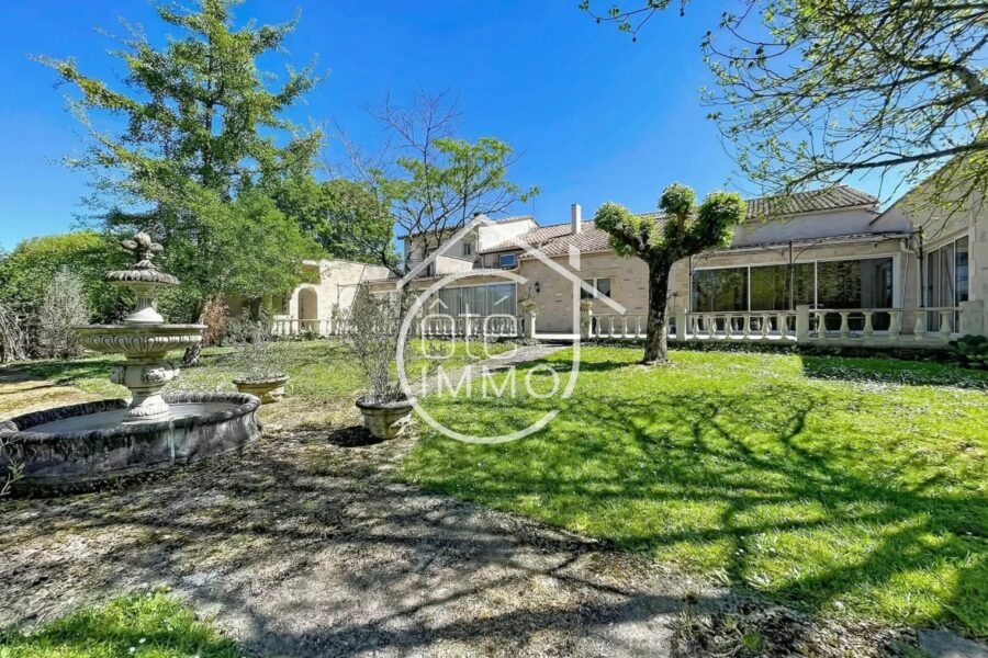 Maison à vendre à Montpeyroux — Vue parc — photo 28