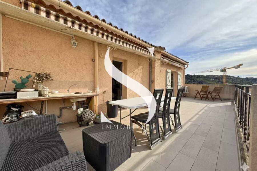 Appartement à vendre à Vallauris — Vue montagne — photo 1