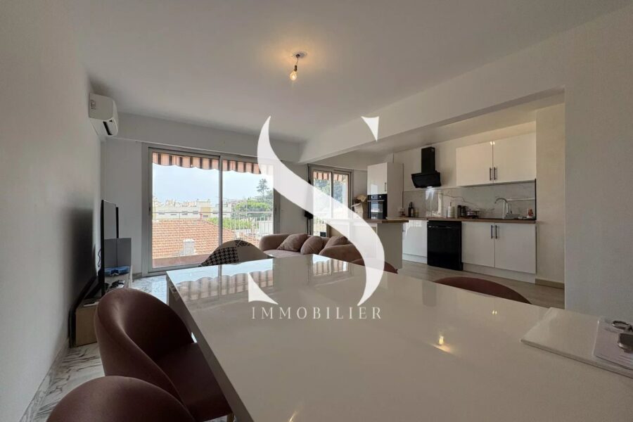 Appartement à vendre à Saint-laurent-du-var — Vue sur la ville — photo 3