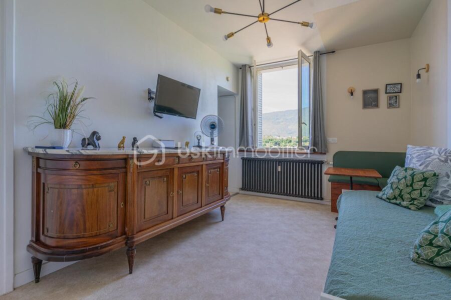 Appartement à vendre à Aix les bains — Vue montagne — photo 3