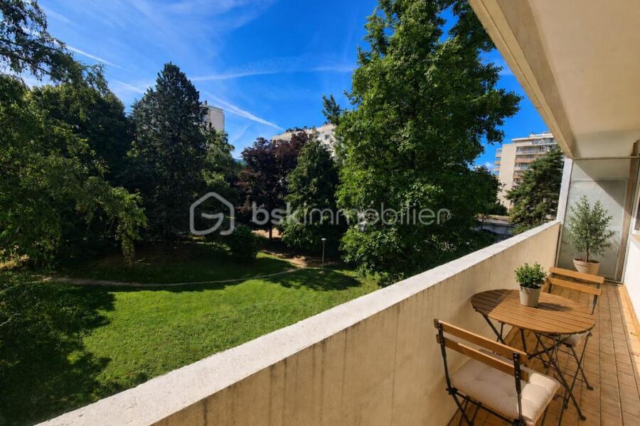 Appartement à vendre à Saint martin d heres — Vue montagne — photo 3
