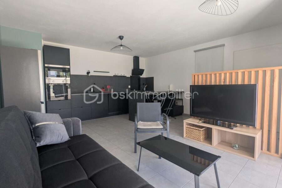 Appartement à louer à Villeurbanne — Vue sur la ville — photo 3
