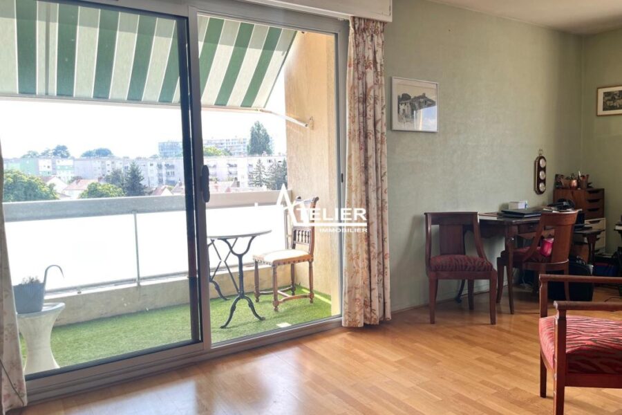 Appartement à vendre à Nantes — Vue sur la ville — photo 2