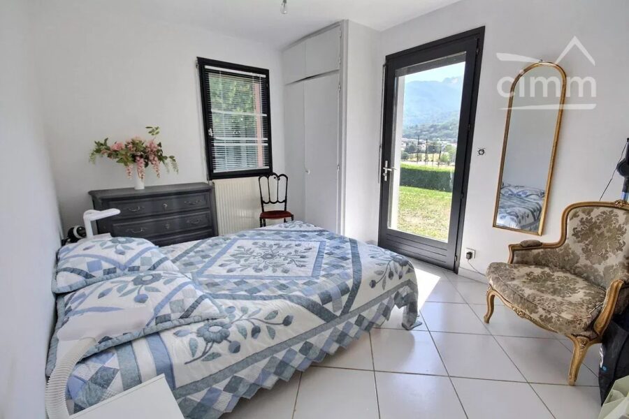 Maison à vendre à Valgelon-la rochette — Vue montagne — photo 11