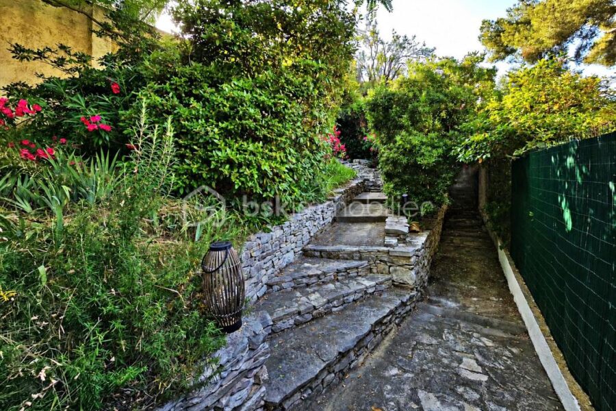 Maison à vendre à Carry le rouet — Vue mer — photo 24