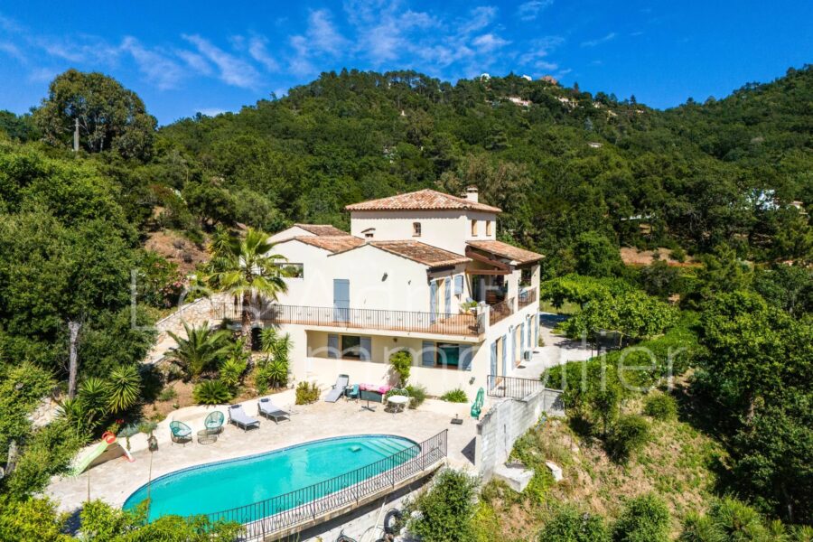 Maison à vendre à Les adrets-de-l&rsquo;estérel — Vue montagne — photo 18