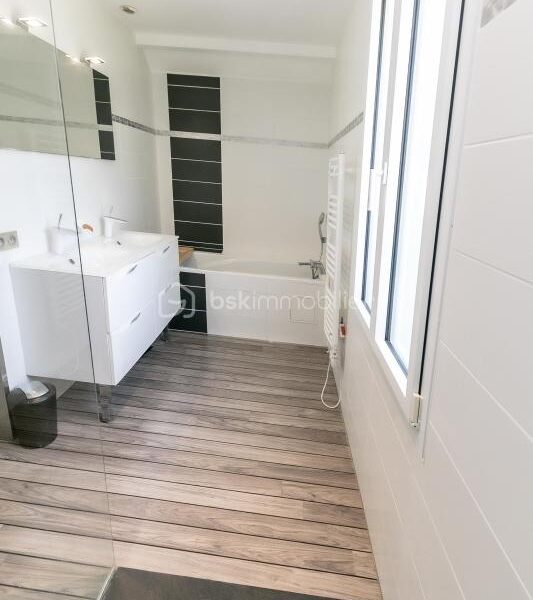 Maison à vendre à Charvonnex — Vue montagne — photo 25