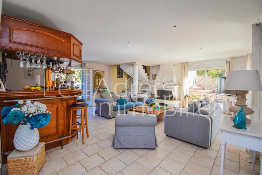 Maison à vendre à Les adrets-de-l&rsquo;estérel — Vue montagne — photo 10