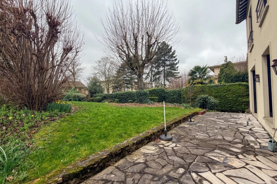 Maison à vendre à Le raincy — Vue parc — photo 1