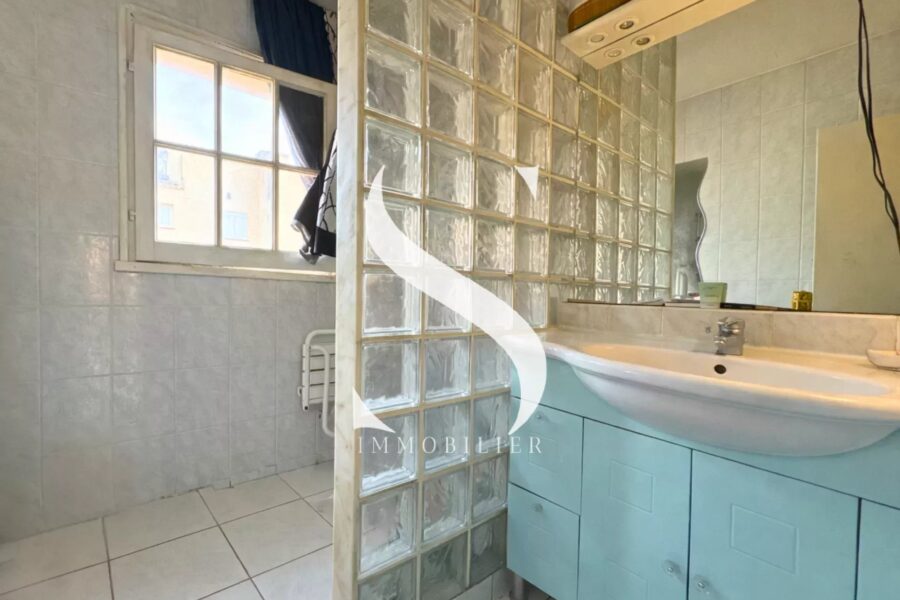 Appartement à vendre à Vallauris — Vue montagne — photo 14