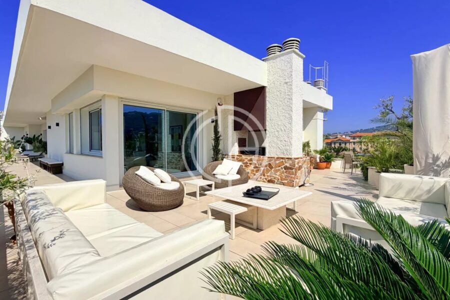Appartement à vendre à Cannes — Vue montagne — photo 2