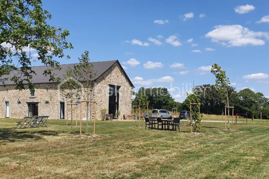 Maison à vendre à Le genest saint isle