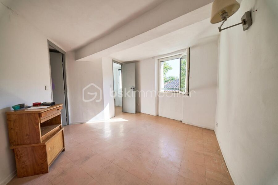 Appartement à vendre à Le beausset — Vue sur la ville — photo 3