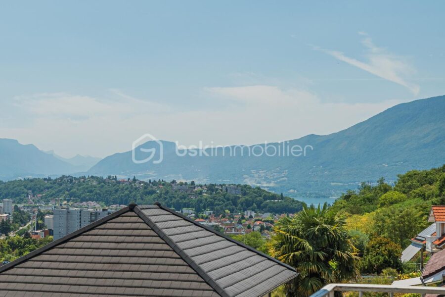 Maison à vendre à Aix les bains — Vue montagne — photo 1