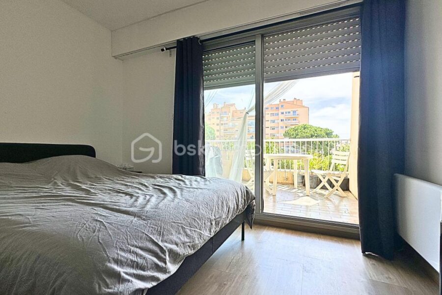 Appartement à vendre à Hyeres — Vue mer — photo 4