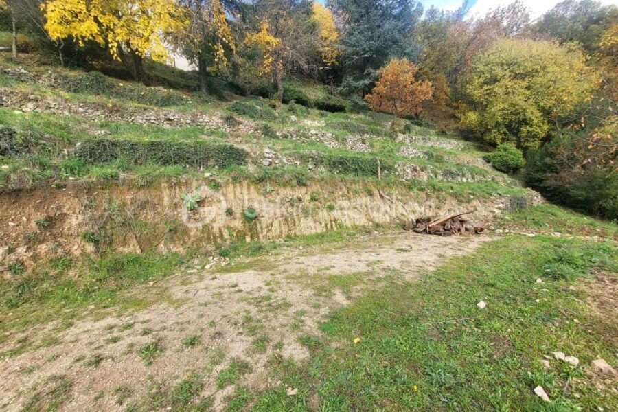 Terrain à vendre à Vals les bains — Vue montagne — photo 3