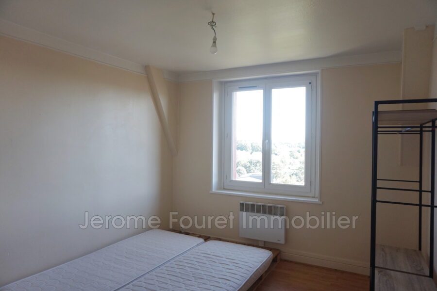 Appartement à louer à Neuvic