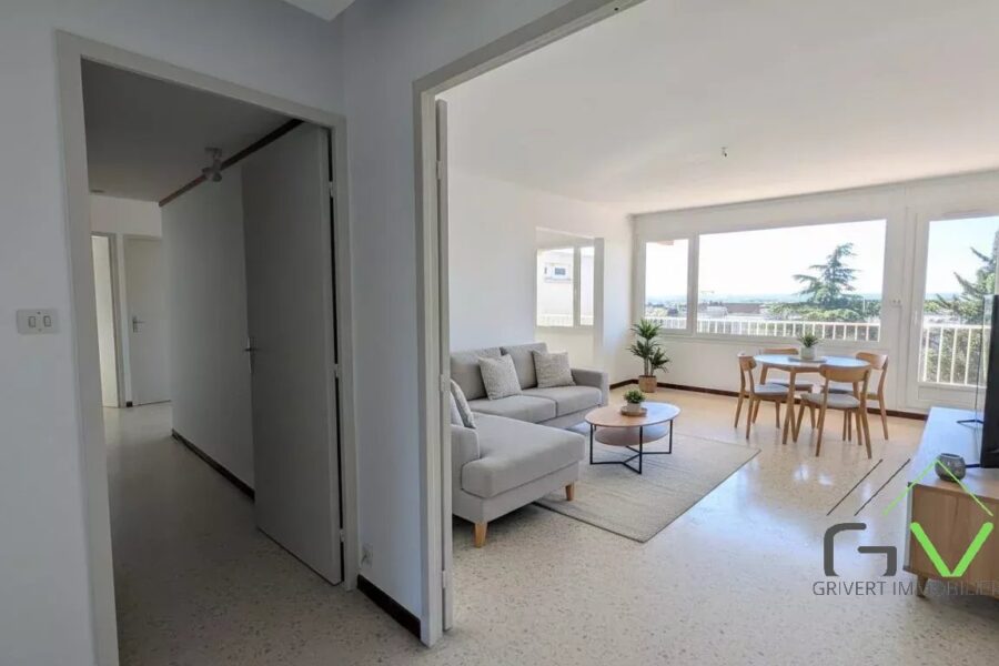 Appartement à vendre à Nîmes — Vue sur la ville — photo 3