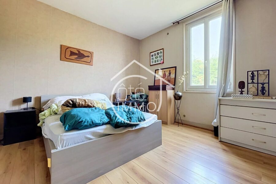 Maison à vendre à Sainte-terre — Vue parc — photo 4