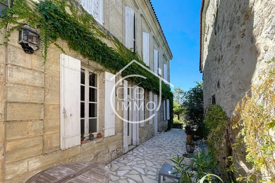 Maison à vendre à Francs — Vue parc — photo 3