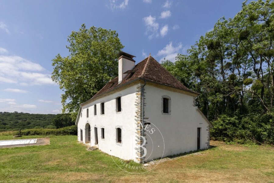 Maison à vendre à Sauveterre-de-béarn