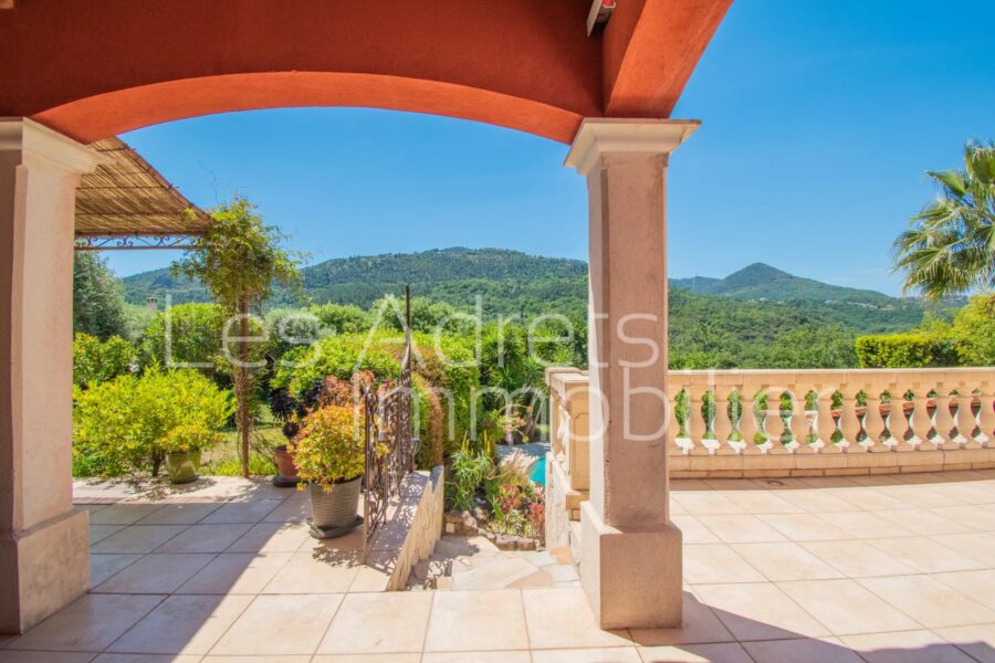 Maison à vendre à Les adrets-de-l&rsquo;estérel — Vue montagne — photo 8