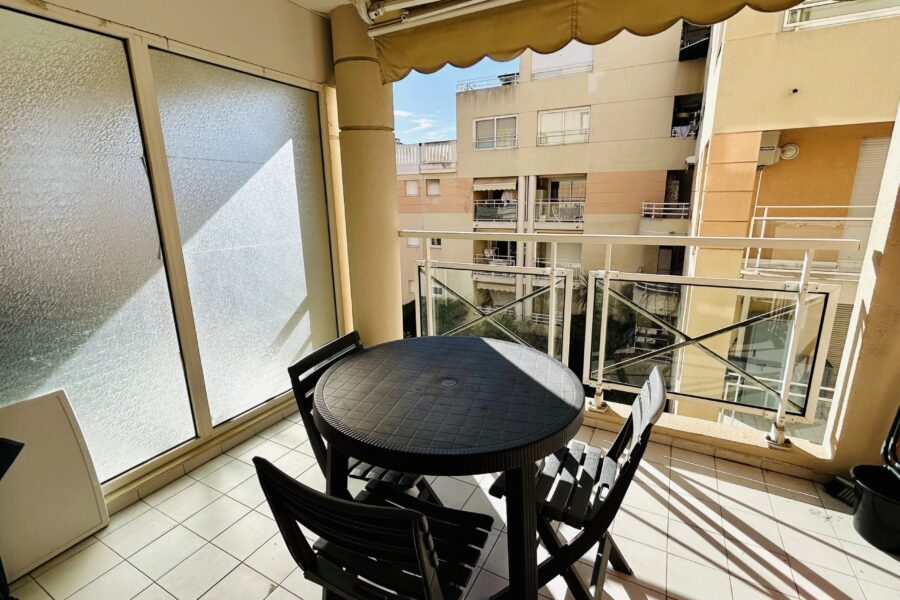 Appartement à vendre à Golfe-juan — Vue mer — photo 8