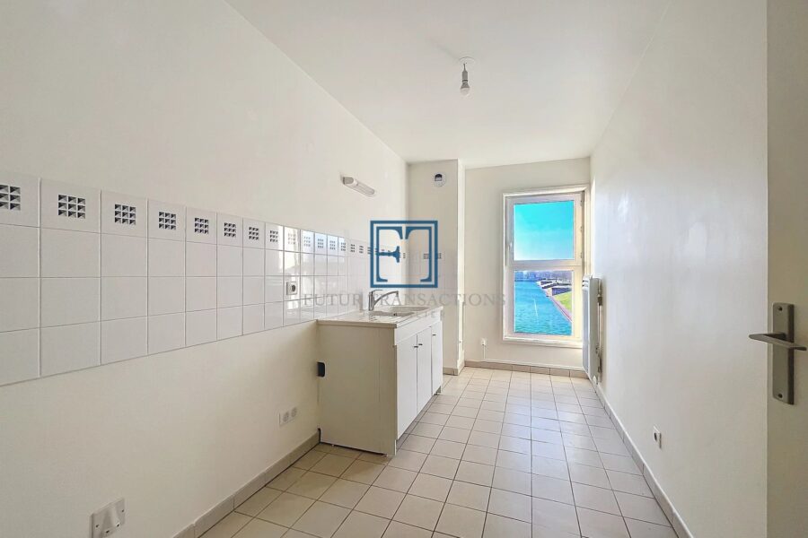 Appartement à vendre à Voisins-le-bretonneux — Vue lac — photo 8