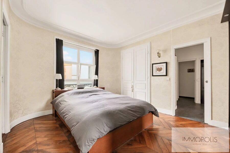 Appartement à vendre à Paris 9ème — Vue sur la ville — photo 9