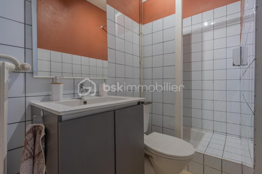 Appartement à vendre à Aix les bains — Vue montagne — photo 4