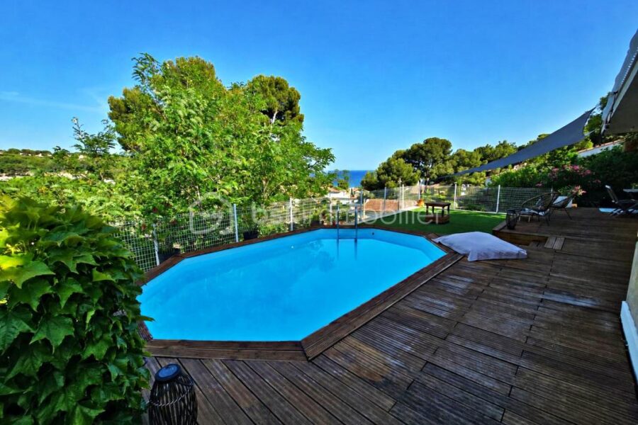 Maison à vendre à Carry le rouet — Vue mer — photo 4