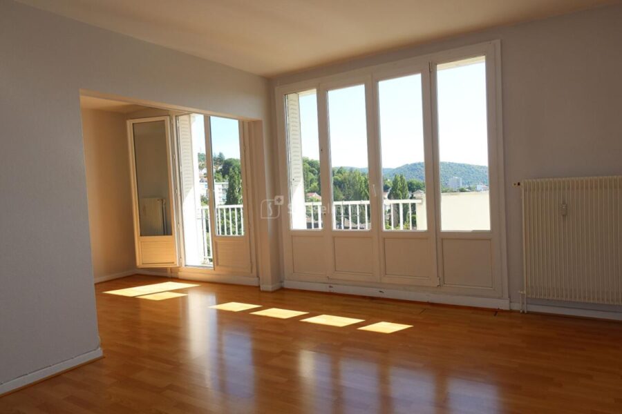 Appartement à vendre à Besancon — Vue sur la ville — photo 4