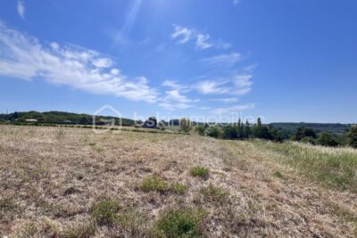 Terrain à vendre à Hautefort