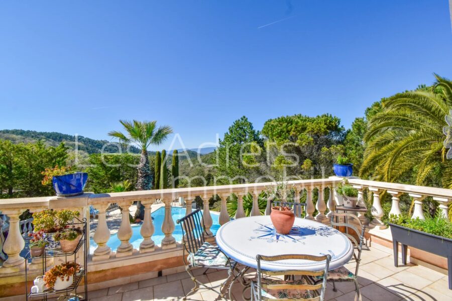 Maison à vendre à Les adrets-de-l&rsquo;estérel — Vue montagne — photo 8