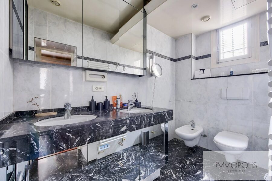 Appartement à vendre à Paris 7ème — Vue monument — photo 13