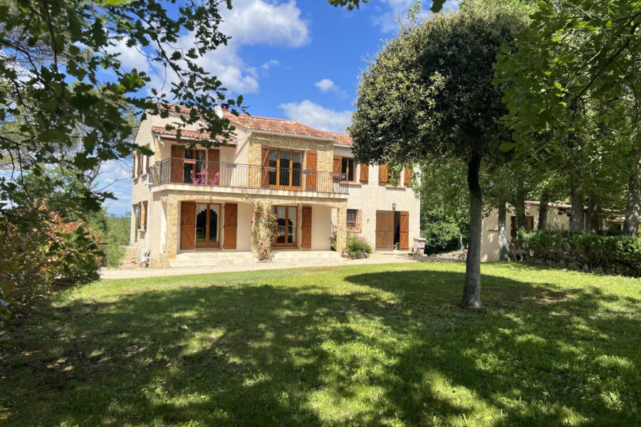 Maison à vendre à Rougiers