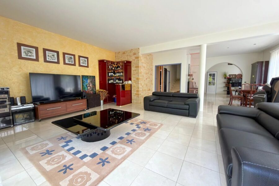 Maison à vendre à Livry-gargan — Vue parc — photo 6