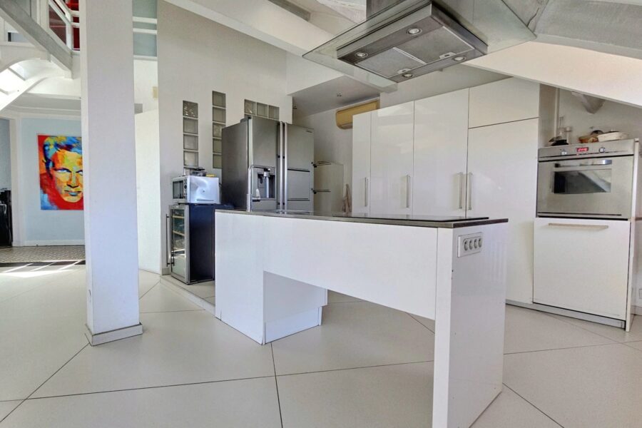Appartement à vendre à Juan-les-pins — Vue mer — photo 2