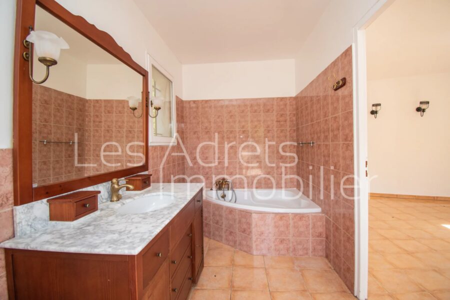 Maison à vendre à Les adrets-de-l&rsquo;estérel — Vue montagne — photo 20