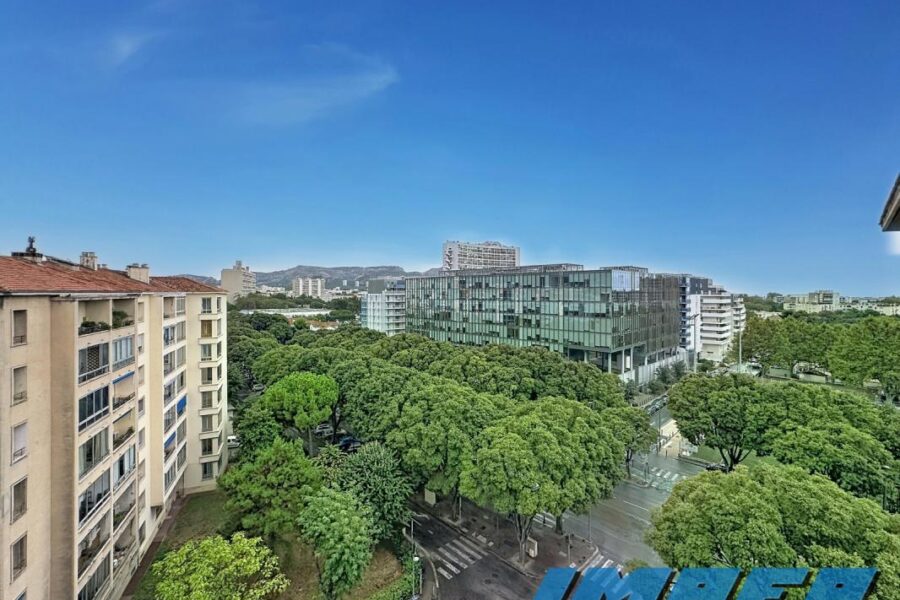 Appartement à vendre à Marseille — Vue parc & jardin — photo 1