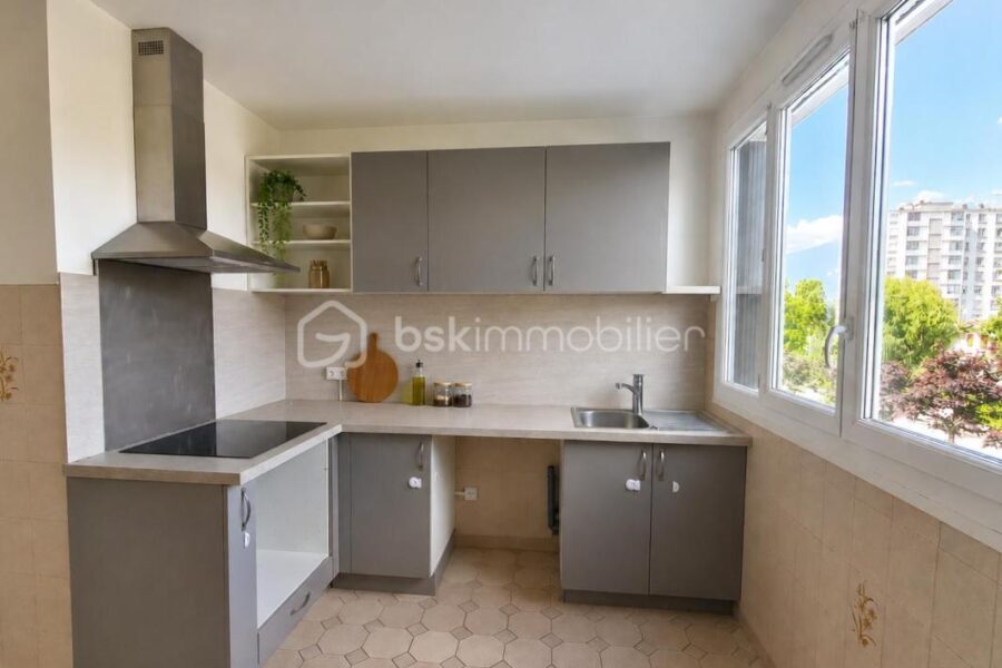 Appartement à vendre à Saint martin d heres — Vue montagne — photo 6