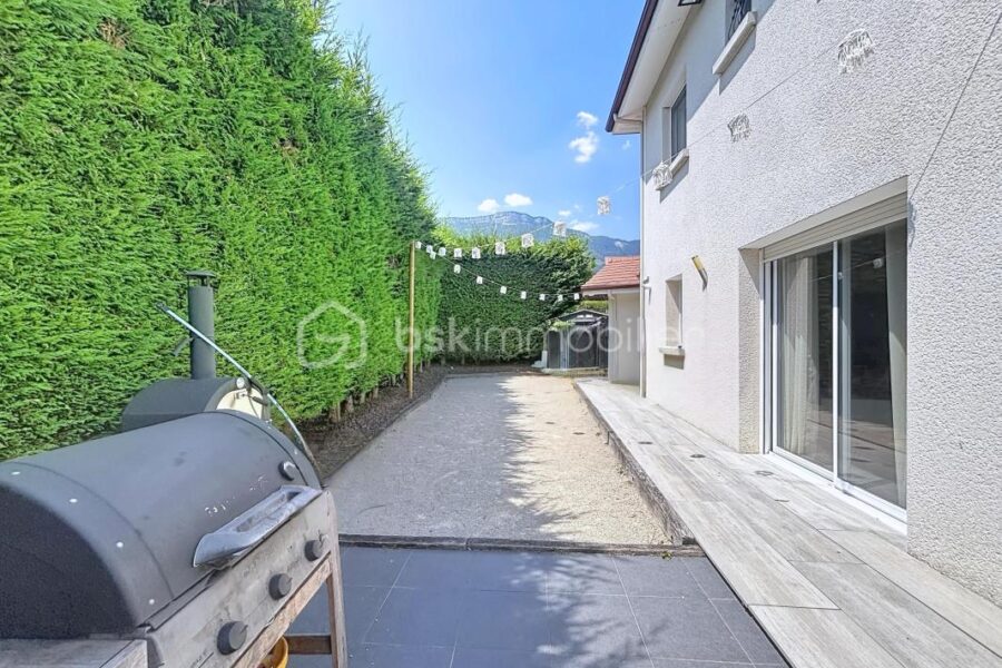 Maison à vendre à Saint ismier — Vue montagne — photo 5