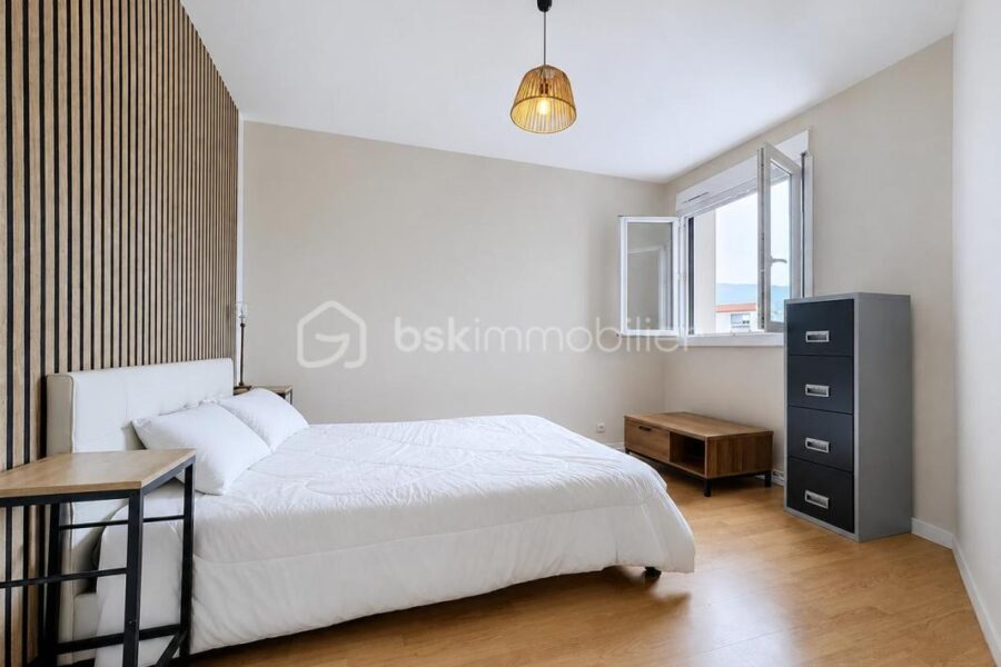 Appartement à vendre à Echirolles — Vue sur la ville — photo 6